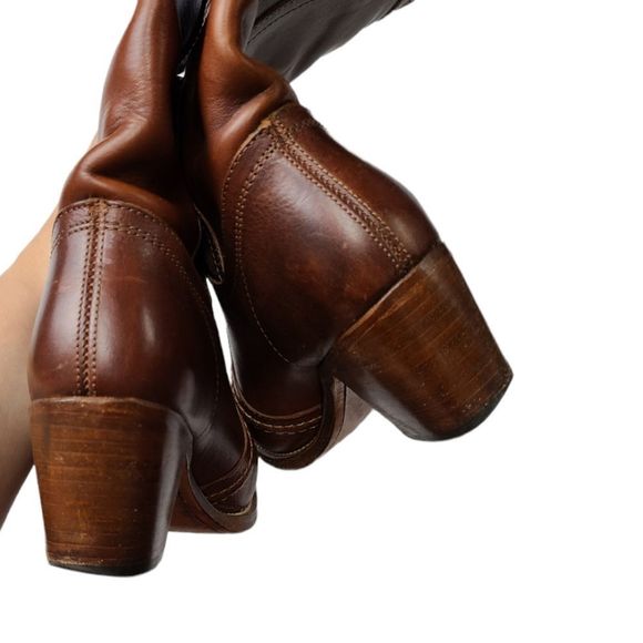 Frye Jane White Stitch Leather Heeled Boots Size 8 - Picture 9 of 12